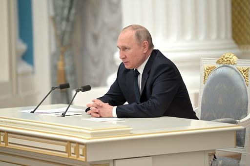 Владимир Путин подписал закон о компенсации за изъятие скота