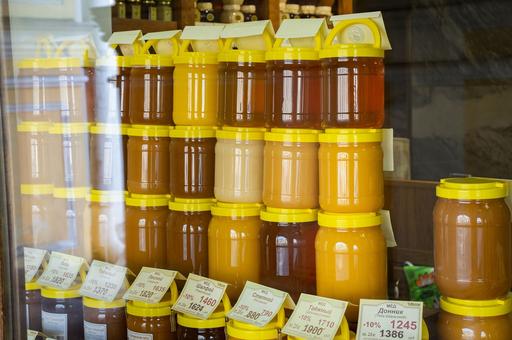 Предприятия из 4 регионов России получили право поставлять мед в Саудовскую Аравию