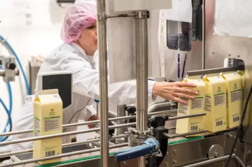 Переработчикам молока возместят затраты на оборудование для маркировки