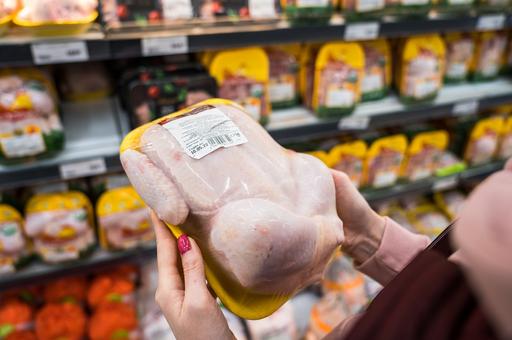 Оптовые цены на мясо кур в России стали снижаться