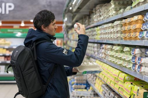 Росстат: розничная цена на куриные яйца в России за неделю выросла почти на 2%