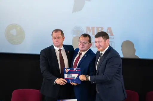 ГК ВИК и ведущие аграрные вузы презентовали новую книгу к 80-летию Великой Победы