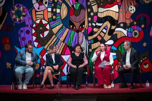 Театр Куклачева займется реабилитацией фронтовых животных